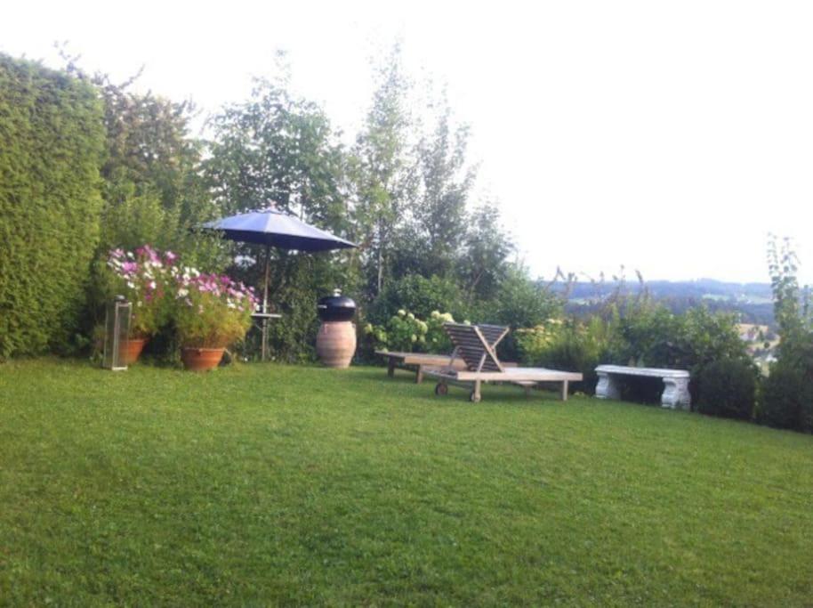 Charmantes Landhaus Mit Garten Und Traumhaftem Fernblick Thal  Buitenkant foto