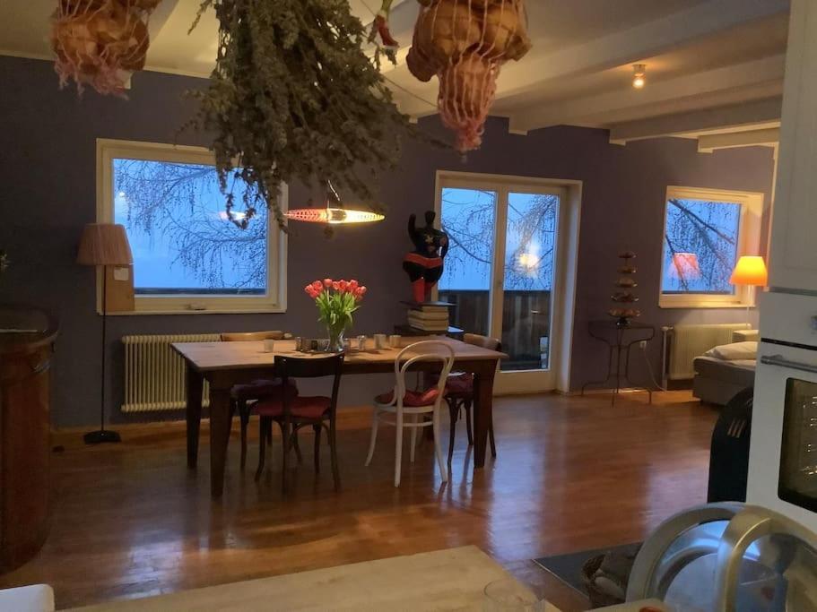 Charmantes Landhaus Mit Garten Und Traumhaftem Fernblick Thal  Buitenkant foto